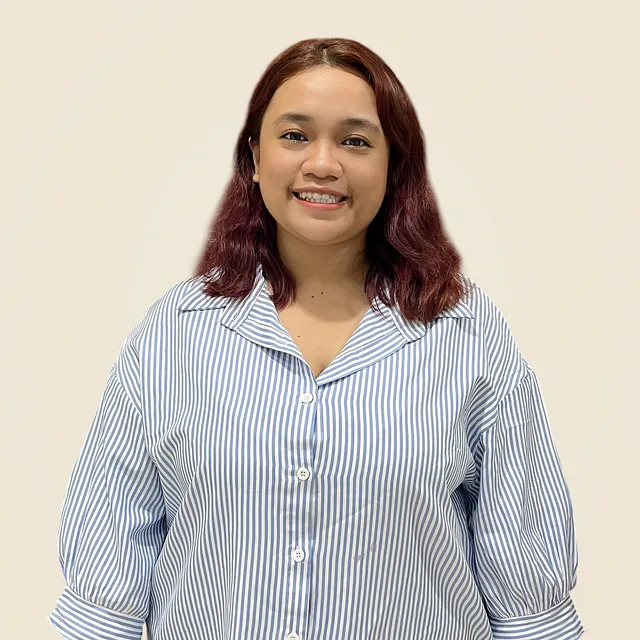 Portrait of Stephanie E. Urbaña